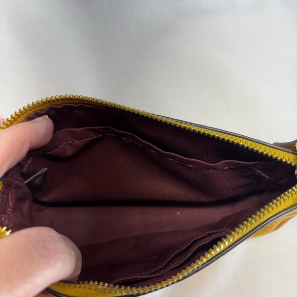 Coach Nolita 19 Wristlet - Mustard - Excellent Condition - Picture 3 of 8